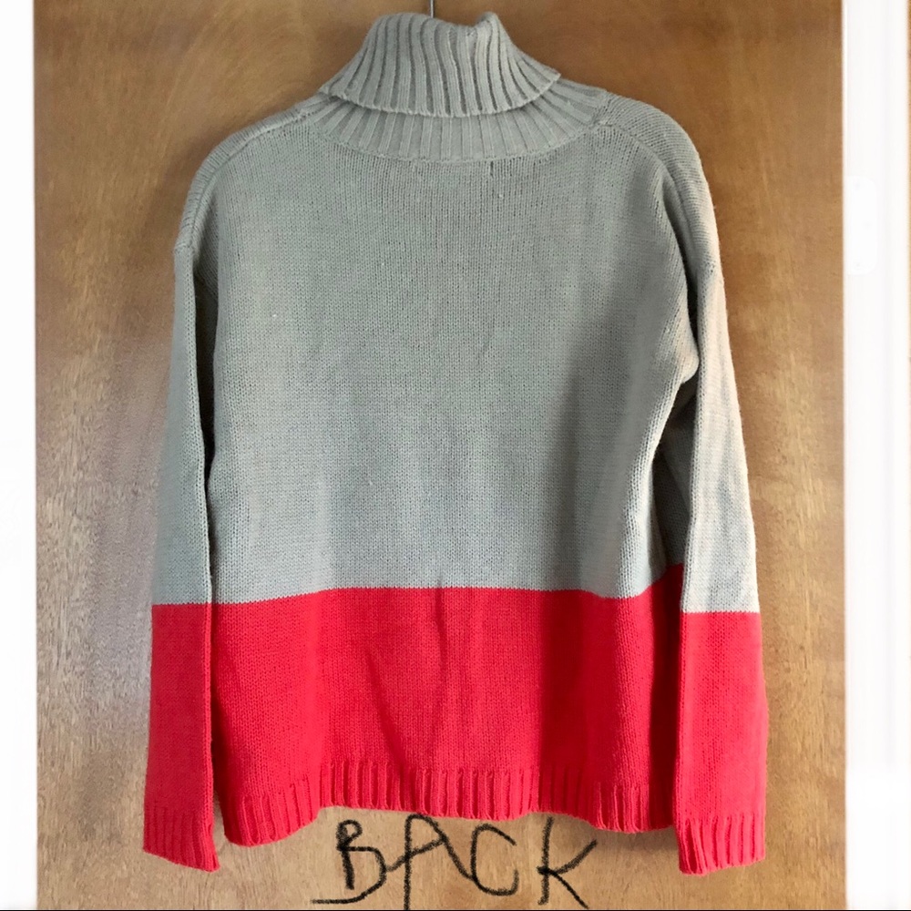 •SOLD• Colorblock Sweater - Picture 4 of 6